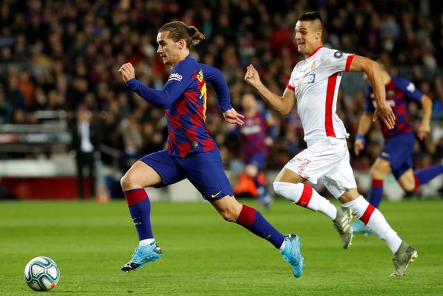 杨鸣谈新老交替：人才引进方面不如发达地区