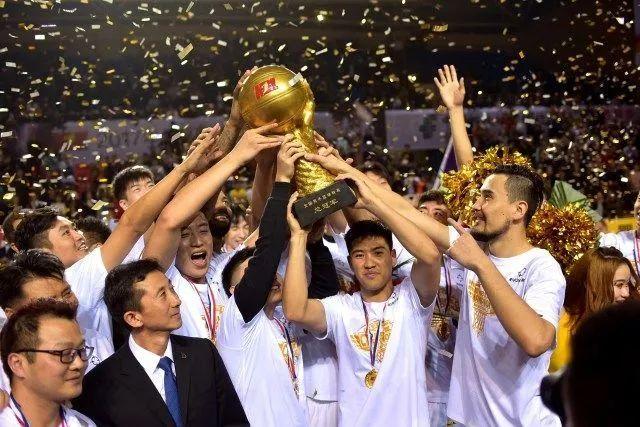 NBA自由市场第二日：汤神先签后换加盟独行侠